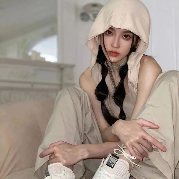 谜一样的双眼